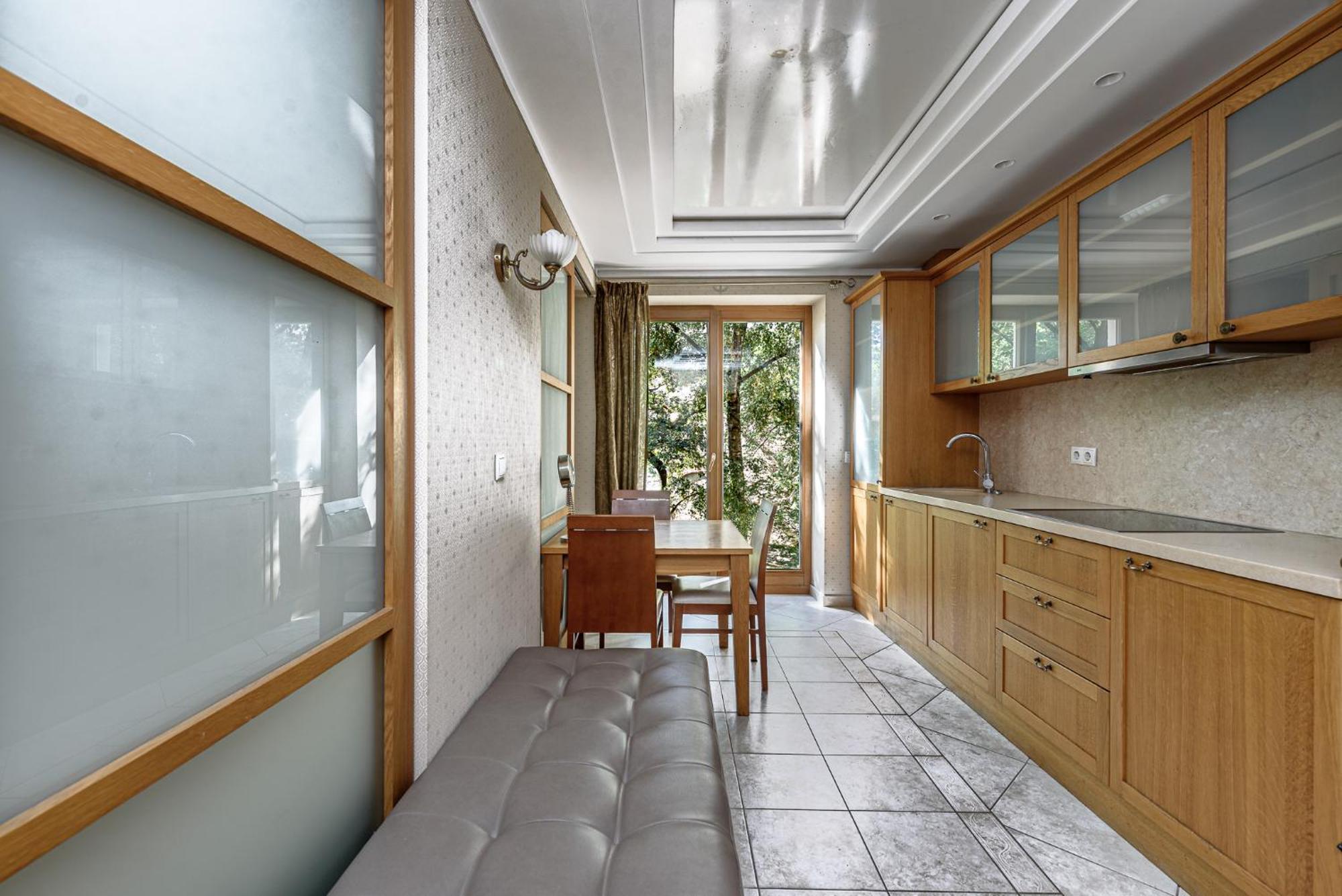 Jacuzzi Apartments X Free Parking X Self Check-In 24X7 By H&H VNO Exterior photo